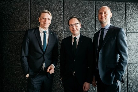 (f.h) Per Bolund (MP), Mats Persson (L) och Daniel Wiberg. Foto: 