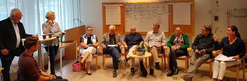 Politiker Munkedals kommun i panel, diskuterar företagarfrågor