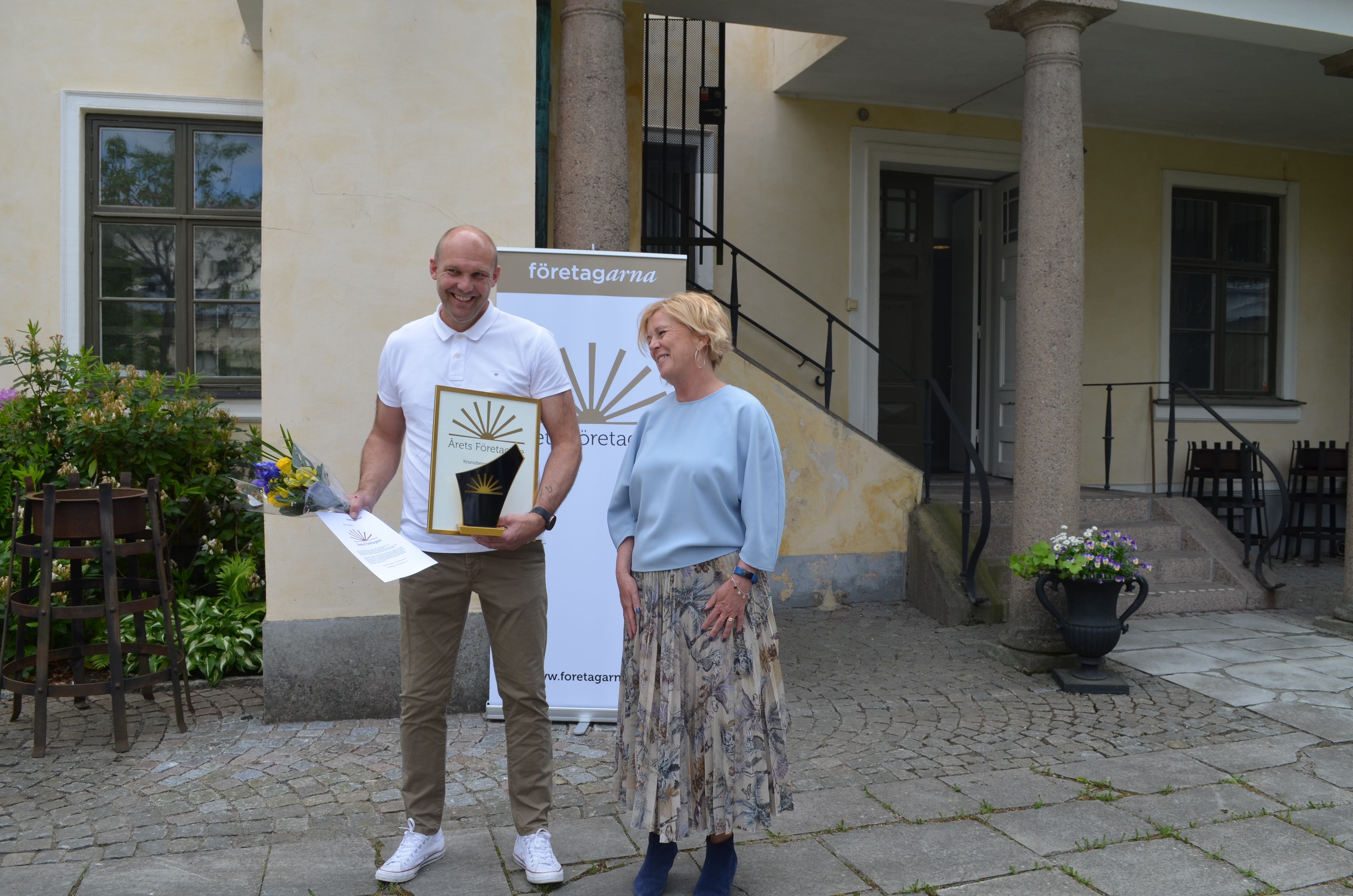 Årets Företagare Kronoberg Ulf Åström tillsammans med landshövding Maria Arnholm