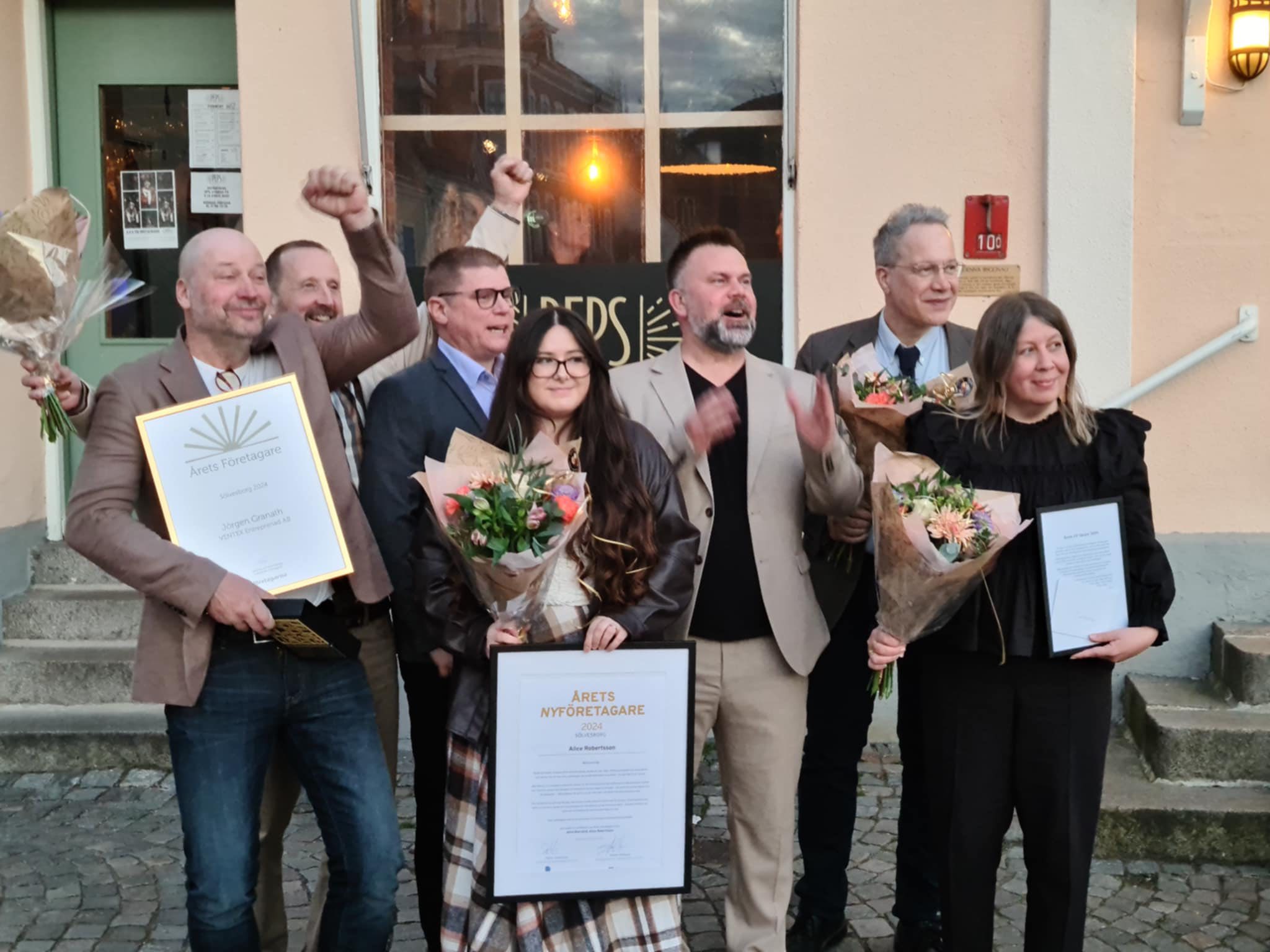 gruppbild.jpg